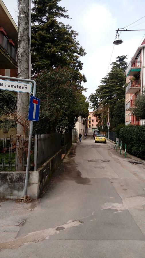Vicino Al Prato Della Valle Intero Appartamento Parcheggio Facile Di Fronte Padova Eksteriør billede